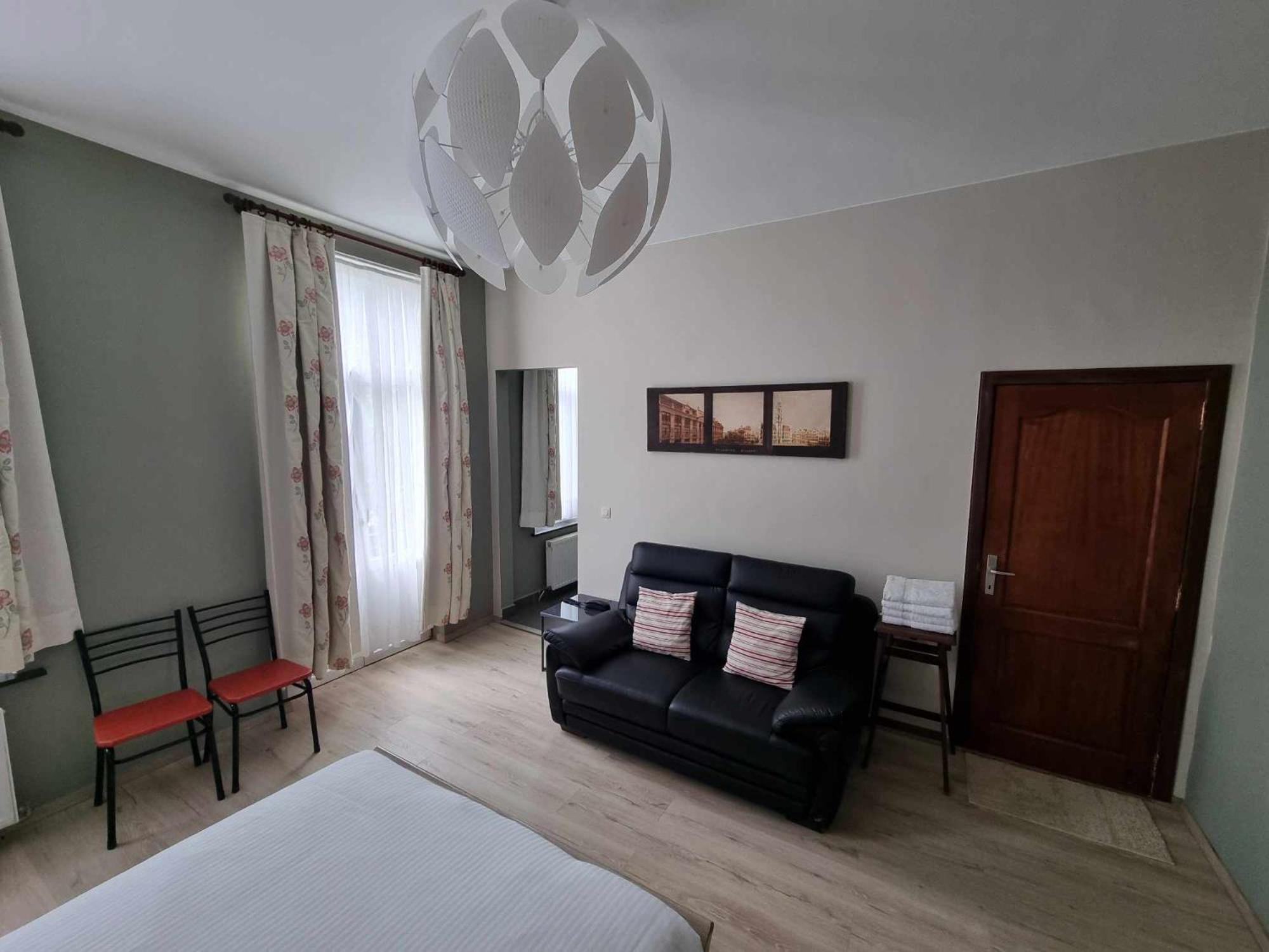 Apartments Marco Polo Midi Брюссель Екстер'єр фото