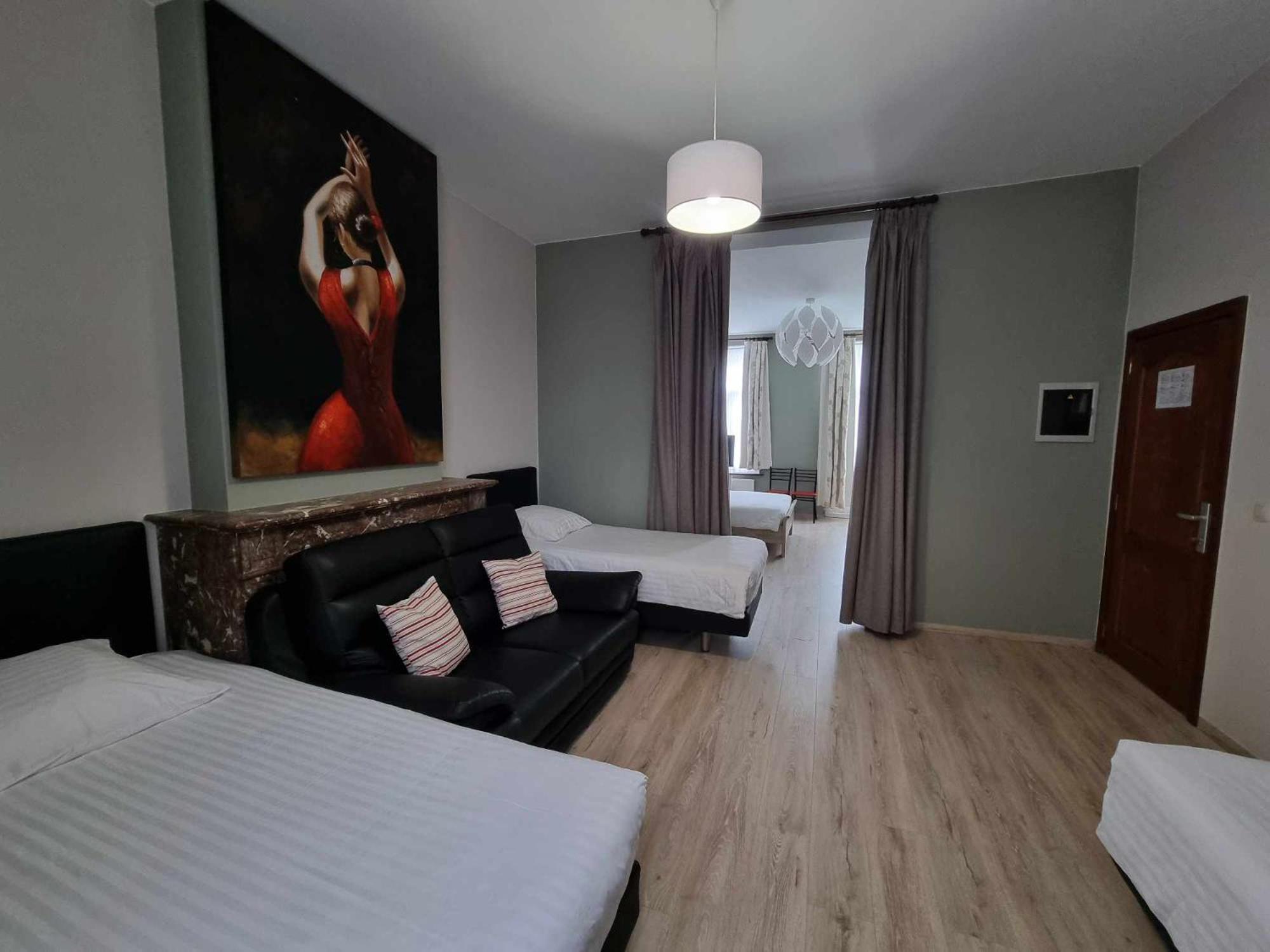 Apartments Marco Polo Midi Брюссель Екстер'єр фото