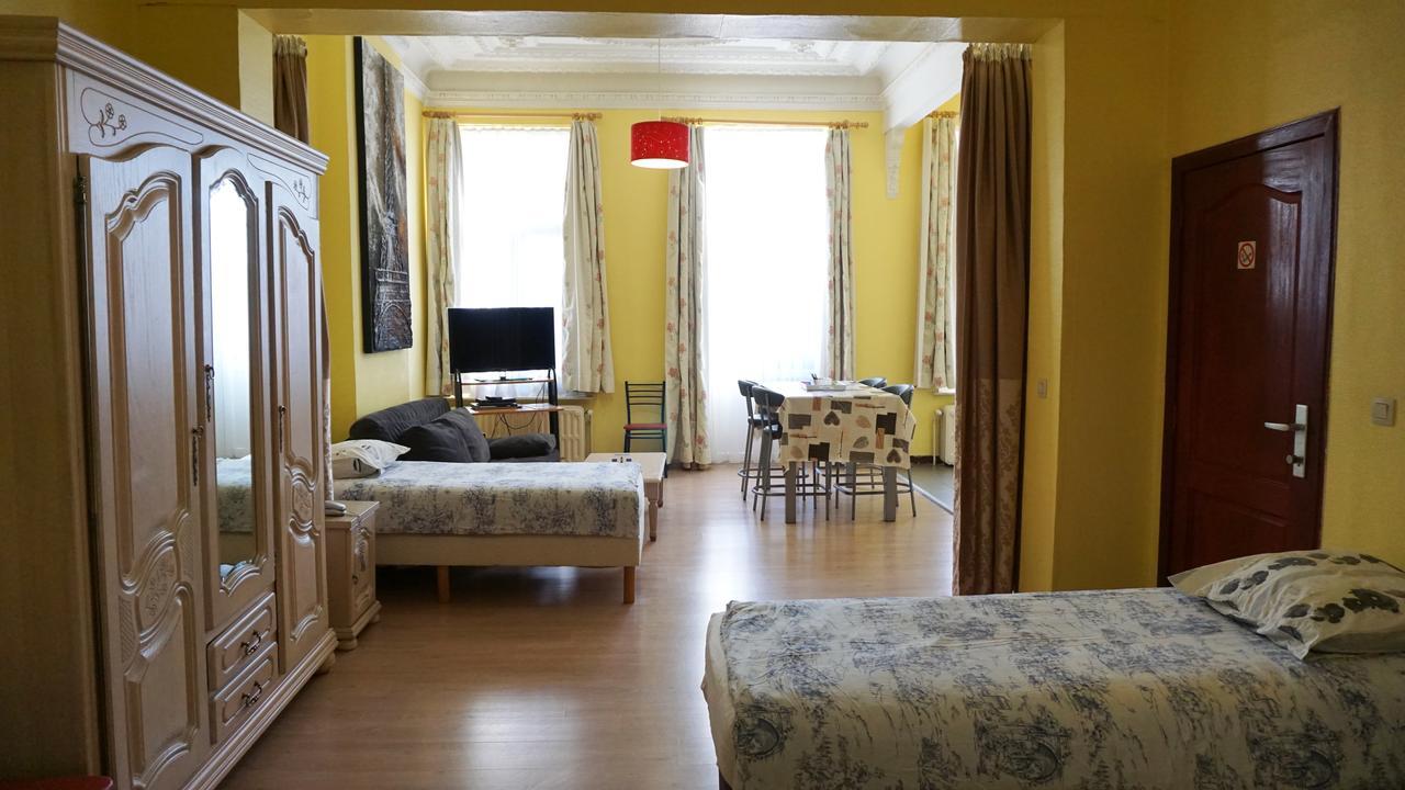 Apartments Marco Polo Midi Брюссель Екстер'єр фото